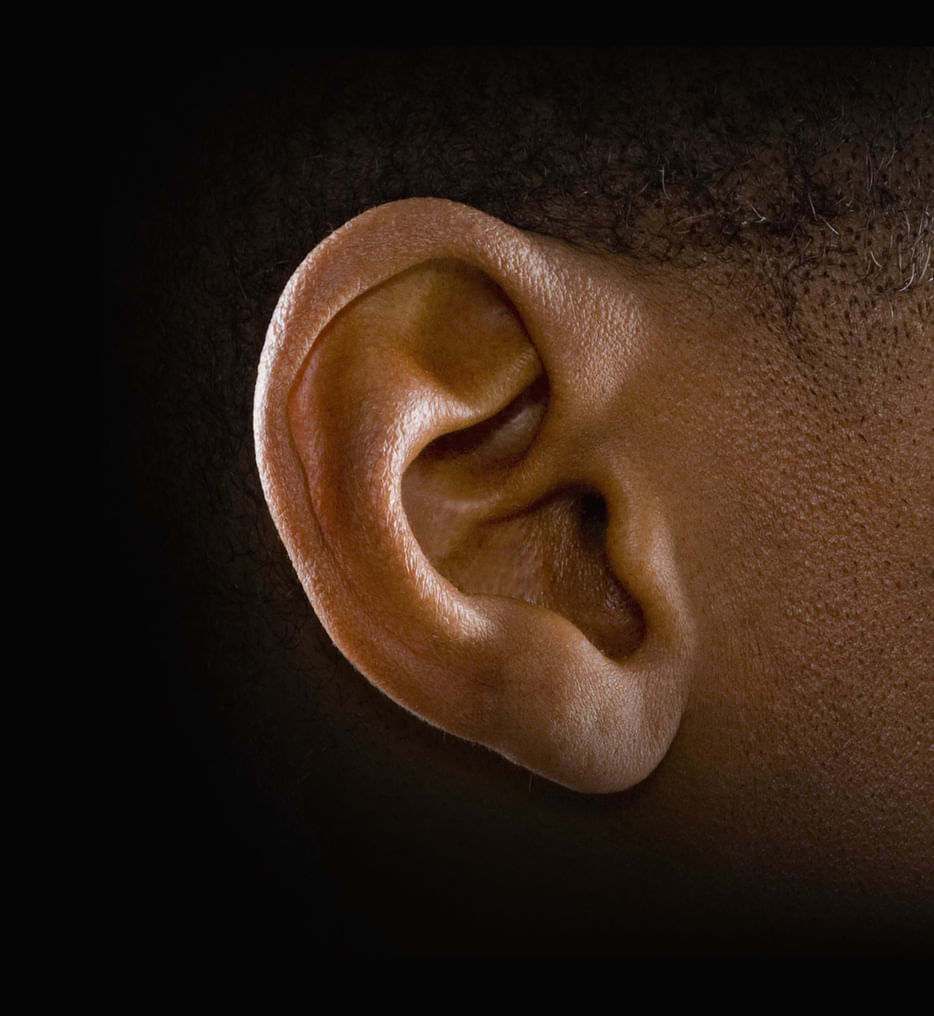 सामुद्रिक शास्त्रानुसार कानाचा आकार आपली वैशिष्ट्ये, स्वभाव, मानसिकता, संवाद शैली आणि अगदी नशीबही दर्शवतो.