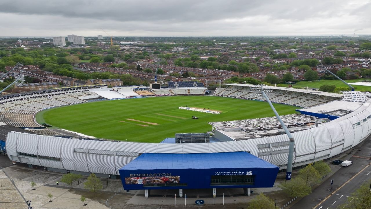 ENG vs IND : दुसऱ्या टेस्टसाठी मॅचविनर बॉलरचा समावेश, खेळडूचं 4 वर्षानंतर कमबॅक ENG vs IND : दुसऱ्या टेस्टसाठी मॅचविनर बॉलरचा समावेश, खेळडूचं 4 वर्षानंतर कमबॅक