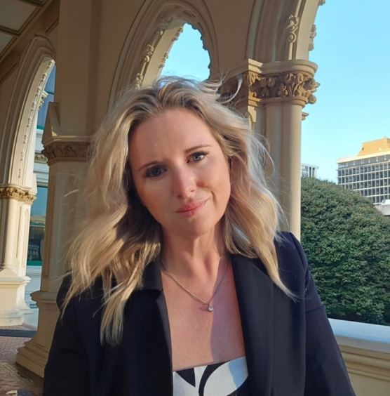 त्यांनी हा सर्व प्रकार आपल्या इन्स्टाग्राम खात्यावर सांगितला आहे. तंत्रज्ञान चुकीचे नाही. मात्र मात्र त्याचा दुरुपयोग करणे चुकीचे आहे. यामुळे लोकांना नुकसान झालेले आहे. आपल्या कायद्यात यासाठी ठोस पावलं उचलली पाहिजेत, असं मत त्यांनी व्यक्त केले आहे.