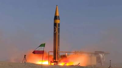 Iran Israel War : काल रात्री इराणने पेटाऱ्यातून बाहेर काढलं सर्वात खतरनाक मिसाइल, इस्रायलच्या खात्म्याची घोषणा