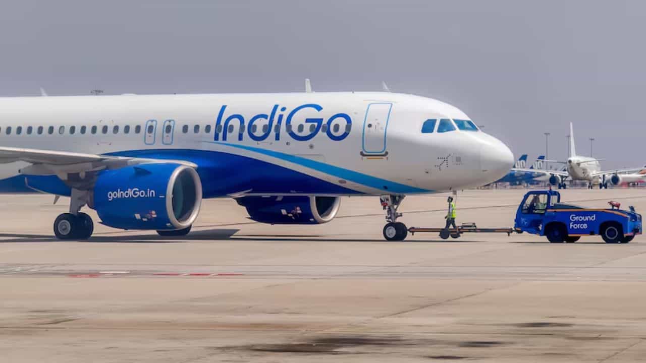 Plane Emergency Landing : कोचीवरून दिल्लीला जाणाऱ्या विमानाचं नागपुरात इमर्जन्सी लँडिंग