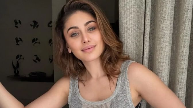 पोलिसांच्या प्राथमिक तपासानुसार शेफालीने शुक्रवारी तिच्या घरी सत्यनारायणाची पूजा ठेवली होती. त्या दिवशी तिने उपवासही ठेवला होता. 