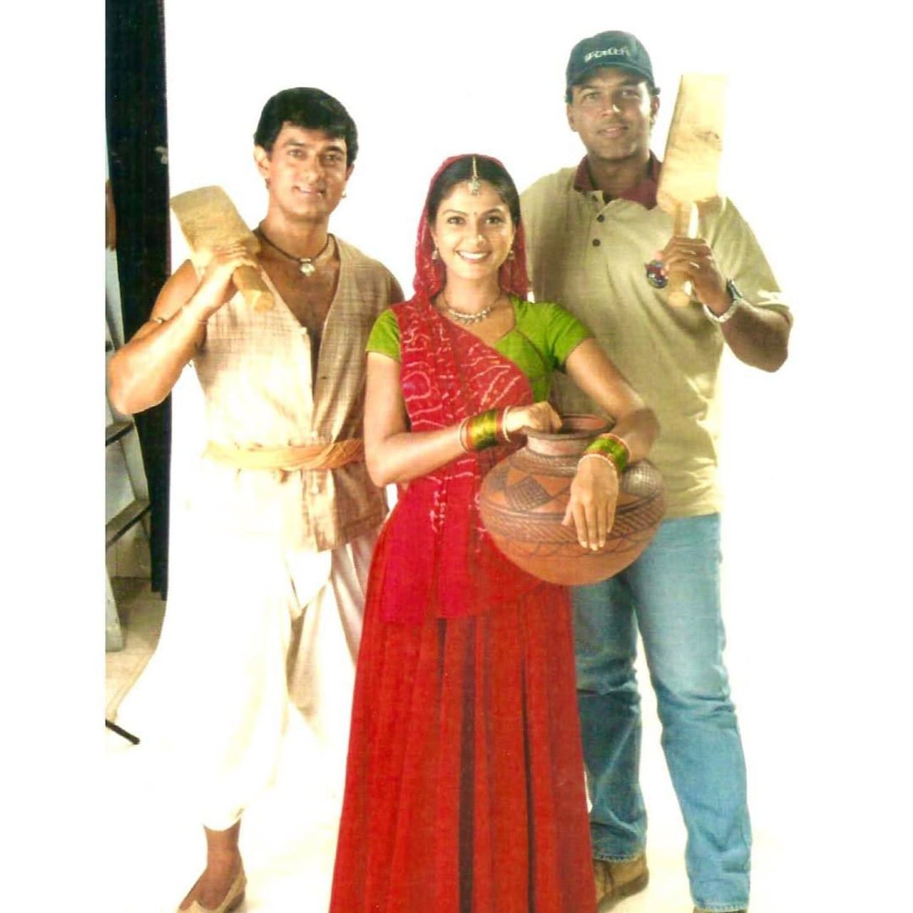 'लगान' आणि 'मुन्नाभाई एमबीबीएस' यांसारख्या ब्लॉकबस्टर चित्रपटांमध्ये भूमिका साकारलेली अभिनेत्री ग्रेसी सिंह सध्या चित्रपटांपासून दूर आहे. ग्रेसीने आता अध्यात्मचा मार्ग निवडला आहे. 
