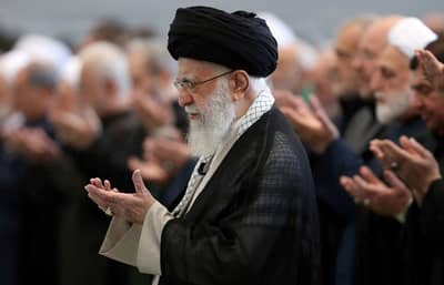 युद्धाने इराणचे डोके आले ताळ्यावर, आयातुल्ला यांना मरण्यासाठी या 6 मित्रांनी एकटं सोडलं