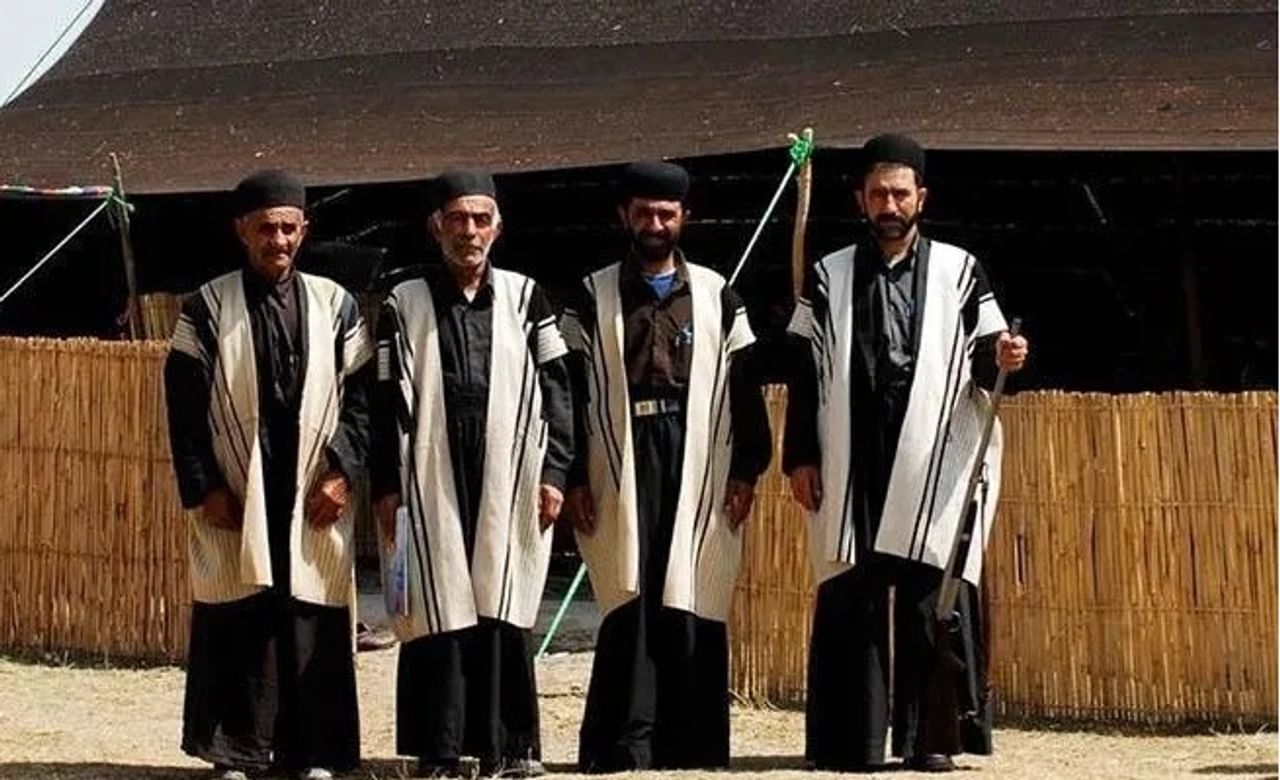 इराणचे जूने नाव  “पर्शिया” आहे. साल 1935 हे नाव बदलून  “इराण” असे ठेवण्यात आले,याचा  अर्थ आहे  “आर्यांची भूमी ”.