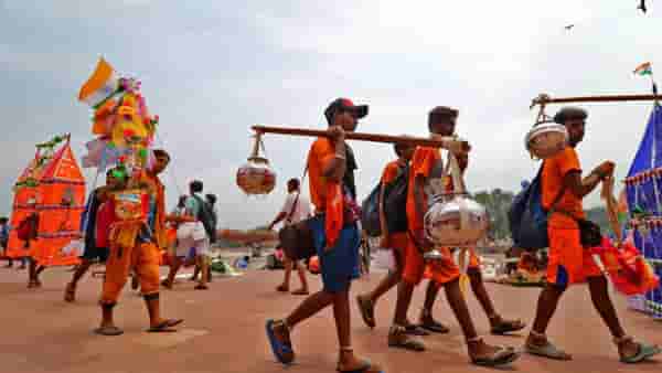 कावड यात्रेत 81 लिटरची कावड घेऊन हरिद्वारावरून निघाली तरुणी , म्हणाली माझा बॉयफ्रेंड..., कारण ऐकताच लोकांनी केला फुलांचा वर्षाव