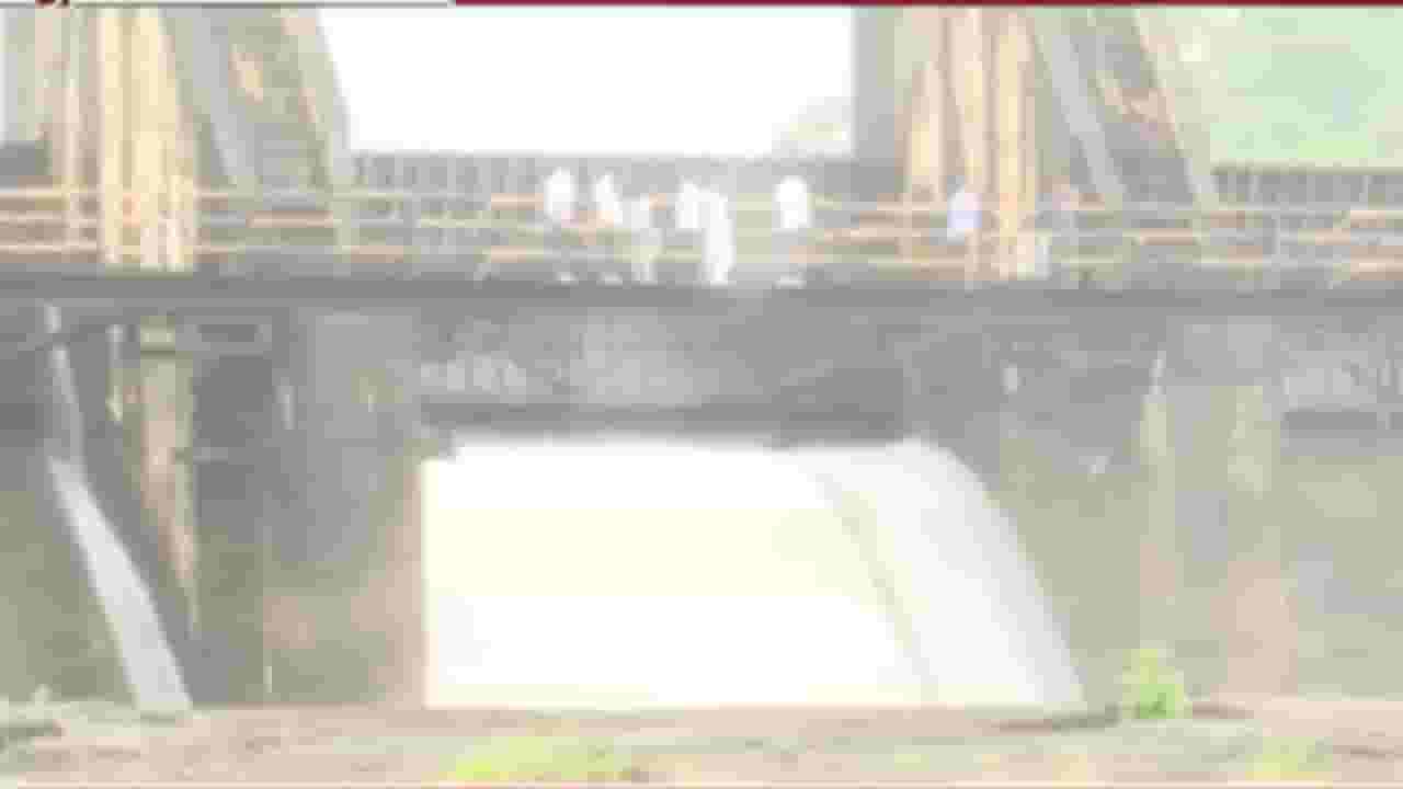 Khadakvasla Dam : खडकवासला धरणातून पहिला विसर्ग; 2 हजार क्युसेकने मुठा नदीपत्रात पाणी सोडण्यास सुरुवात