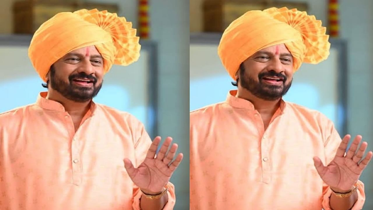 स्वत:ची पोरं मात्र कॉन्व्हेन्टमध्ये शिकवली..., हिंदी भाषा सक्तीवर किरण मानेंची रोखठोक पोस्ट स्वत:ची पोरं मात्र कॉन्व्हेन्टमध्ये शिकवली..., हिंदी भाषा सक्तीवर किरण मानेंची रोखठोक पोस्ट