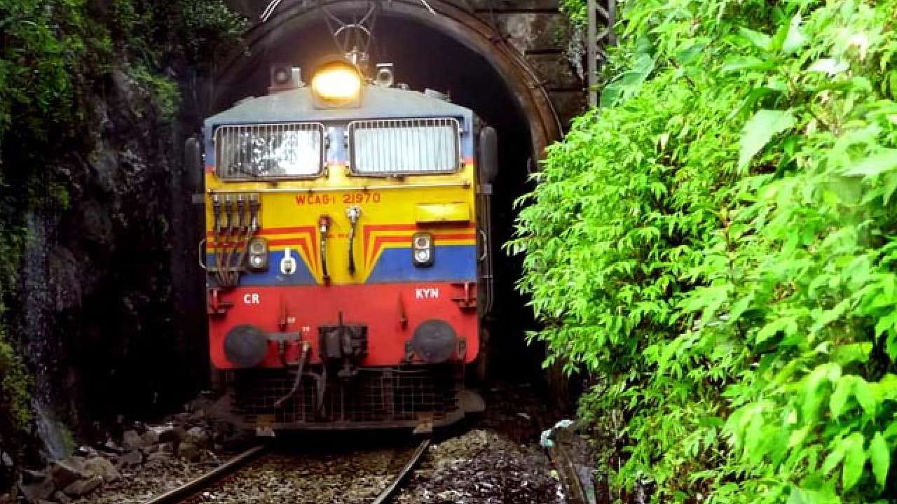 कोकण रेल्वे मान्सूनसाठी सज्ज, 24 तास निगराणी, रेल्वे कर्मचाऱ्यांकडे सॅटेलाईट फोन