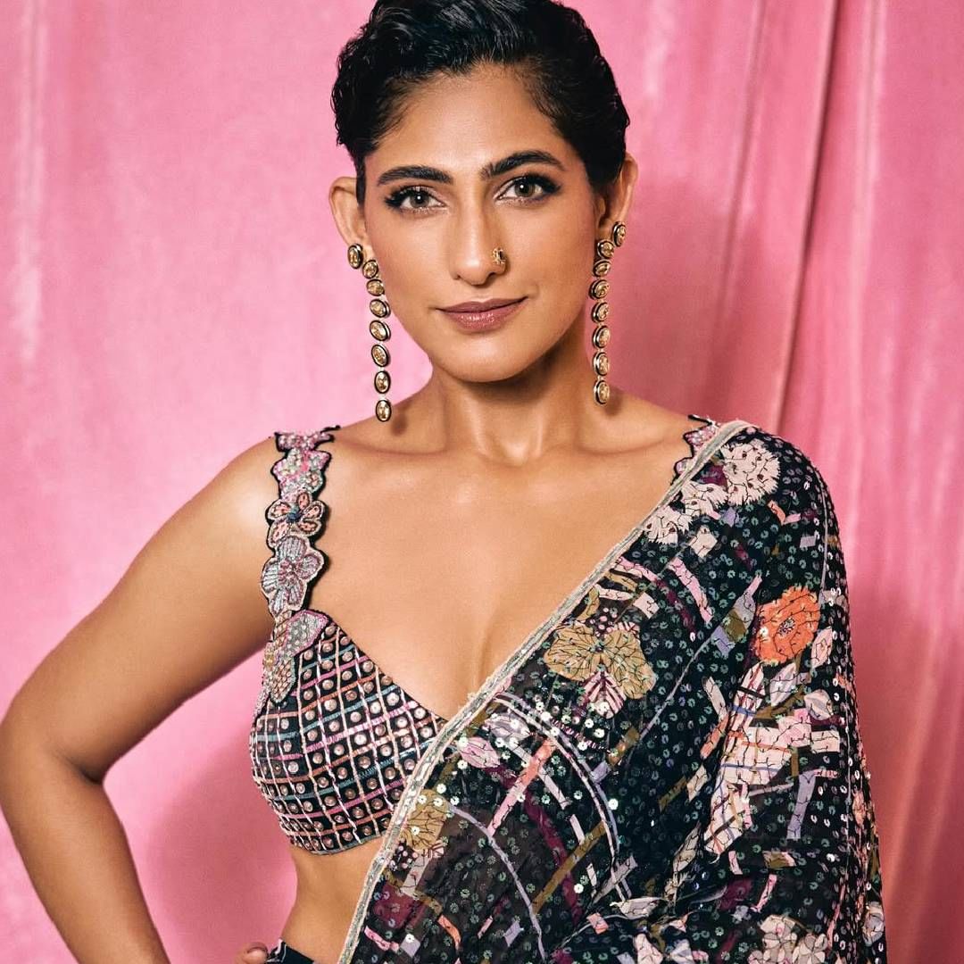 कुब्रा अंदमानला तिच्या एका मित्रासोबत फिरायला गेली होती. तिथेच दोघांमध्ये झालेल्या 'वन नाईट स्टँड'नंतर कुब्रा प्रेग्नंट होती. त्यावेळी कुब्राने कोणालाच न सांगता गर्भपाताचा निर्णय घेतला होता. त्या संपूर्ण काळात ती मानसिकदृष्ट्या खूप खचली होती. 
