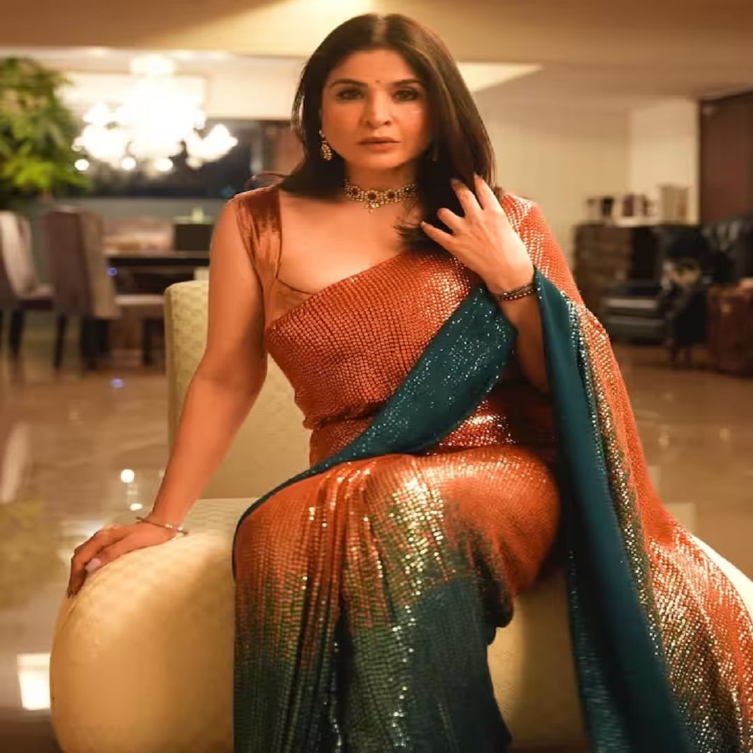 'फॅब्युलस लाईव्हज ऑफ बॉलीवूड वाइव्हज' मध्ये, संजय कपूरची पत्नी महीप कपूरने खुलासा केला की त्यांची प्रेमकहाणी दारूच्या नशेत सुरू झाली.