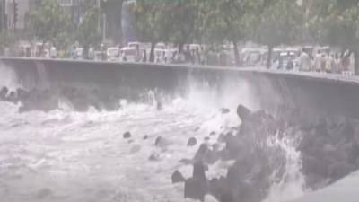 Mumbai Rain Alert : मुंबईकरांनो जरा जपून, समुद्राला उधाण अन् 19 वेळा भरती, पुढील 5 दिवस धोक्याचे; हवामान खात्याचा अलर्ट काय?