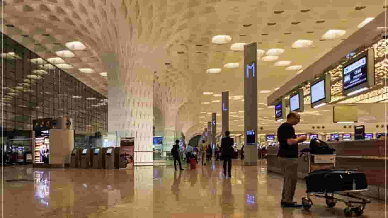 Mumbai Airport : मुंबई विमानतळावर 11 कोटींच्या कोकेनसह विदेशी नागरिक अटकेत Mumbai Airport : मुंबई विमानतळावर 11 कोटींच्या कोकेनसह विदेशी नागरिक अटकेत