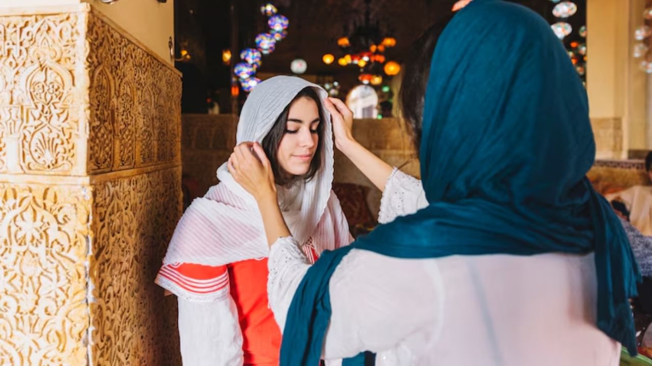 या दोन्ही शब्दांचा अर्थ 'अल्लाह (ईश्वर) तुमचे रक्षण करो' असाच होतो. मात्र, या दोन्हीमध्ये नेमका काय फरक आहे, याबद्दल आपण जाणून घेऊया.