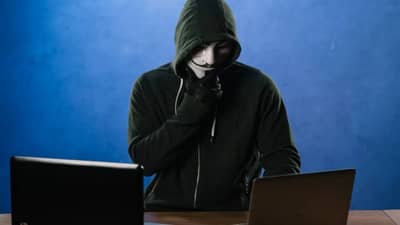 सर्वात मोठा दरोडा ! 16 अब्ज लोकांचे ॲपल आणि गूगल अकाऊंट पासवर्ड लीक