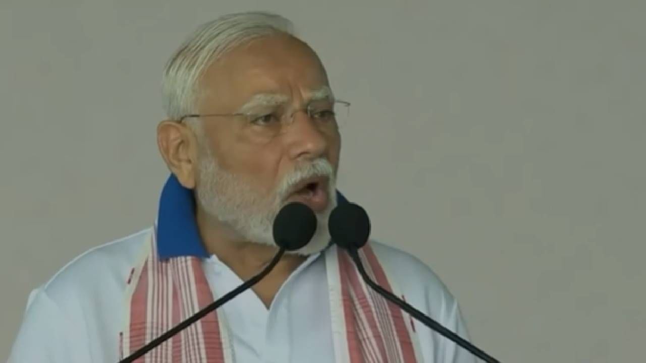 विशाखापट्टणम येथे आंतरराष्ट्रीय योग दिनाच्या कार्यक्रमात आज पंतप्रधान नरेंद्र मोदी सहभागी झाले होते.