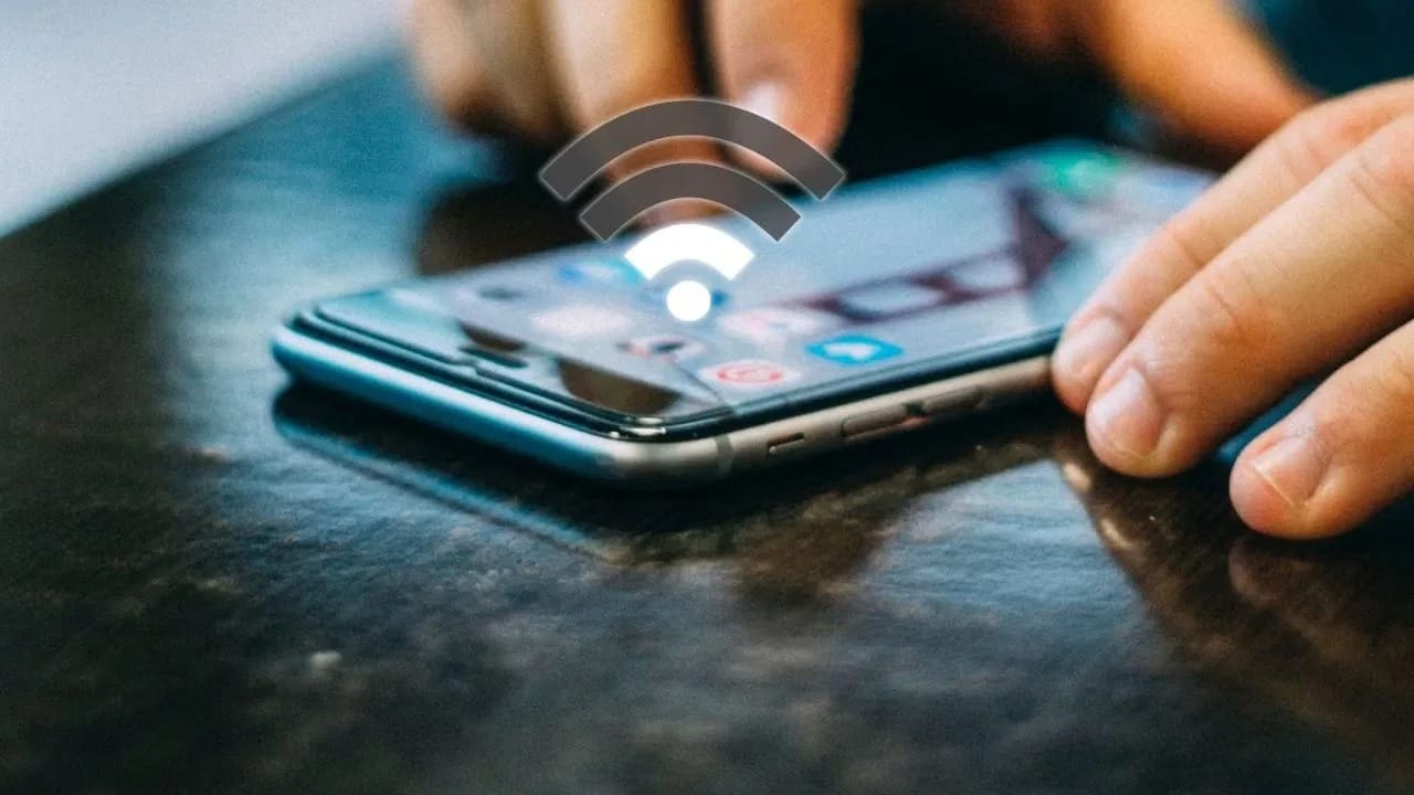 पंतप्रधान वाणी योजना ही भारत सरकारने सुरू केलेली योजना आहे. ज्याचा मुख्य उद्देश देशभरात स्वस्त आणि सुलभ सार्वजनिक वाय-फाय सेवा उपलब्ध करून देणे असा आहे.