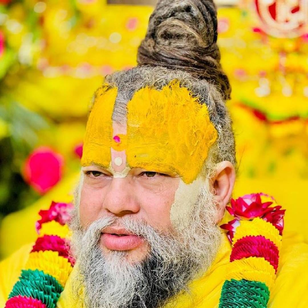 याविषयी ते पुढे म्हणाले, "विशेष म्हणजे जर स्वप्नात देव किंवा देवाचे भक्त वगळता इतर कोणी दिसलं तर ते  सर्व मिथ्या, खोटं आहे. परंतु स्वप्नांबद्दल जास्त विचार करू नये. परंतु जर एखाद्या महात्म्याचं स्वप्न पडलं तर त्यांनी म्हटलेल्या गोष्टीवर नक्कीच लक्ष दिलं पाहिजे."
