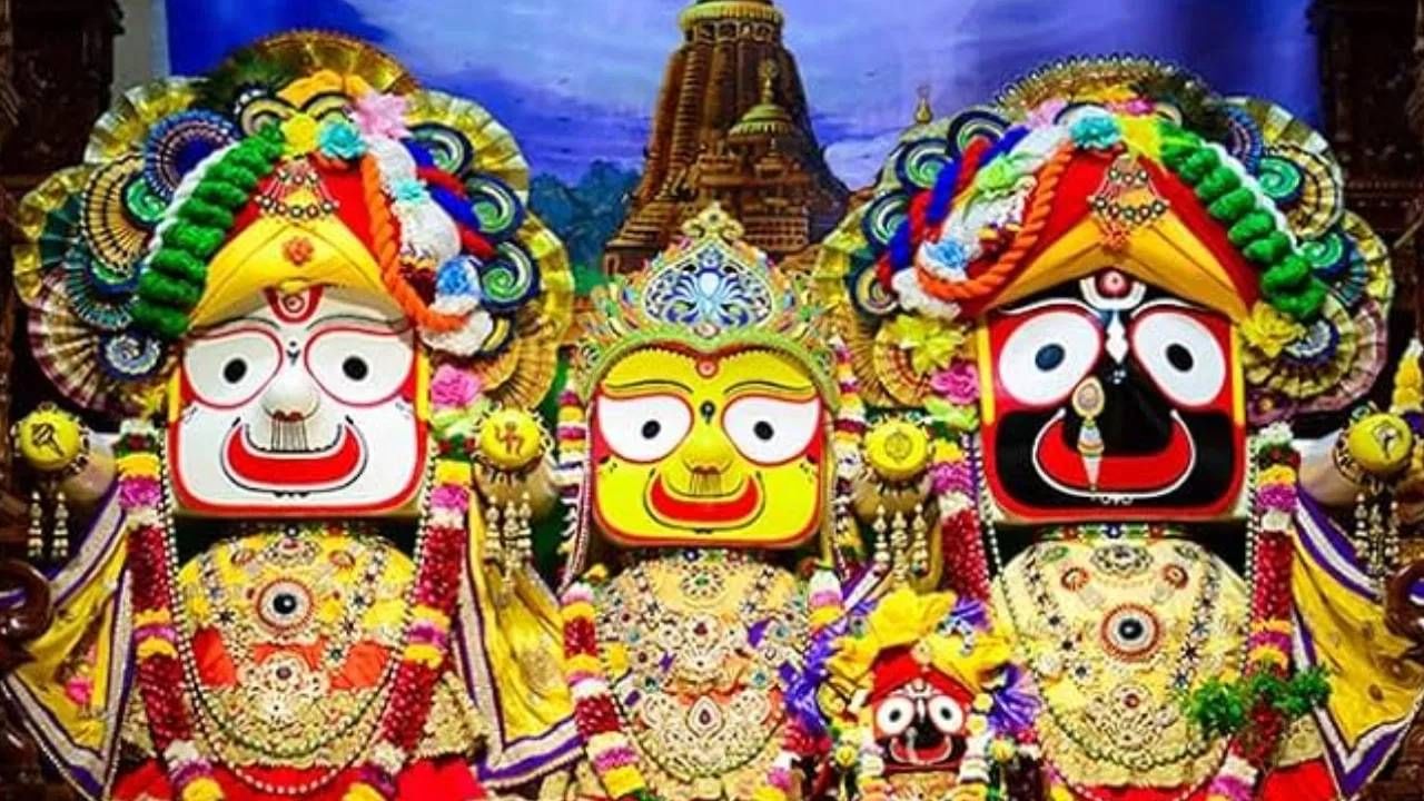 पुरी हा किनारपट्टीचा भाग असून मंदिर समुद्राच्या अगदी जवळ असल्याने या भागात जोरदार वारे वाहतात. पण पुरीच्या जगन्नाथ मंदिरावरील झेंडा नेहमी वाऱ्याच्या विरुद्ध दिशेने फडकतो, हे एक आश्चर्यकारक रहस्य आहे. ह्यामागे अनेक धार्मिक आणि वैज्ञानिक कारणं सांगितली जातात.