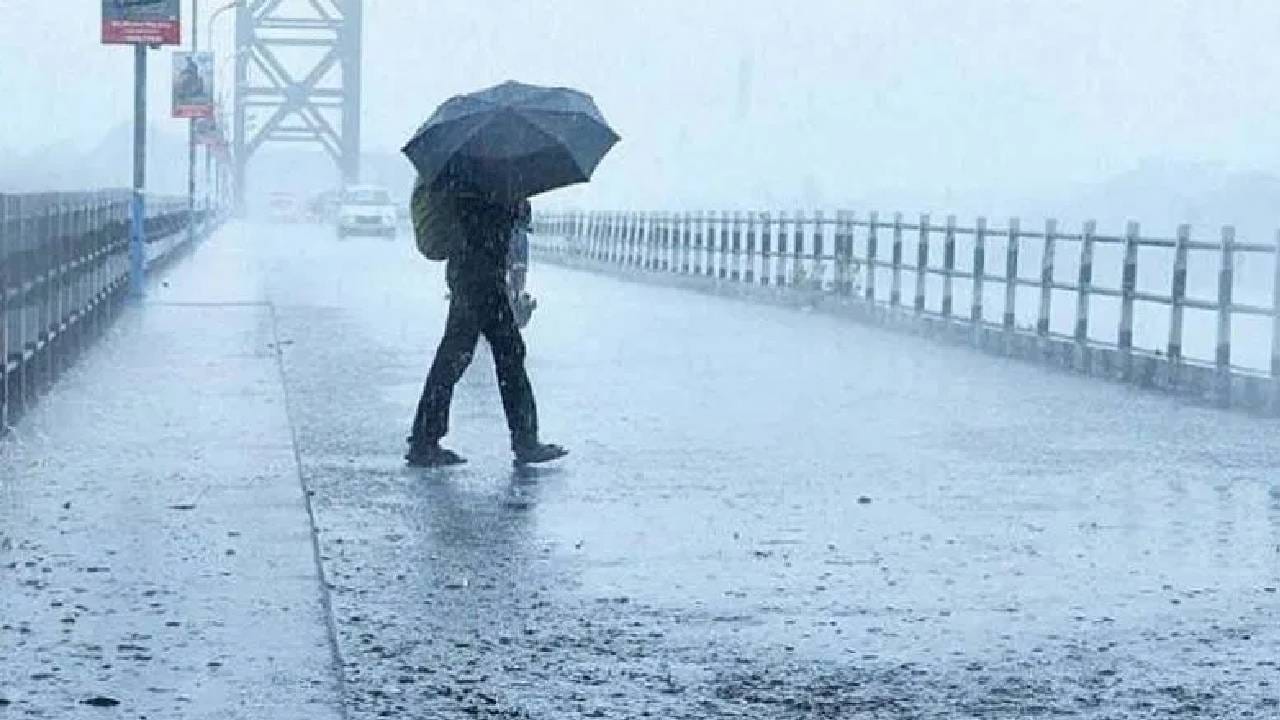 सध्या पावसाचे पुन्हा एकदा आगमन झाले आहे. मुंबई, कोकण, पुणे तसेच अन्य जिल्ह्यांत पावसाच्या सरी बरसत आहेत. 