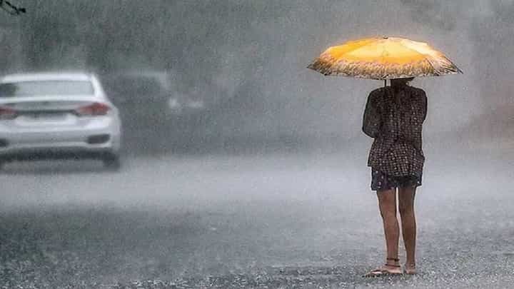 Maharashtra Weather : विश्रांती घेतलेला पाऊस पुन्हा झोडपणार, हवामान खात्यानं दिला 'या' जिल्ह्यांना अलर्ट Maharashtra Weather : विश्रांती घेतलेला पाऊस पुन्हा झोडपणार, हवामान खात्यानं दिला 'या' जिल्ह्यांना अलर्ट
