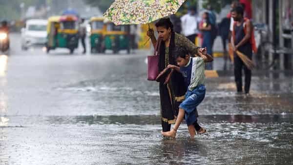 नागपूर : विदर्भात येणाऱ्या 4 ते 5 दिवस पावसाचा खंड असणार आहे. तशी माहिती भारतीय हवामान विभागाचे शास्त्रज्ञ प्रवीण कुमार यांनी सांगितले आहे.