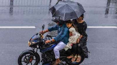 Weather Update : कोकणात पुन्हा सरी, प्रत्येक जिल्ह्यात पावसाचा अंदाज समोर; जाणून घ्या!