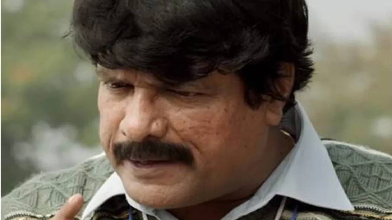 राजेश शर्मा यांनी गेल्या दशकात अनेक मोठ्या आणि छोट्या बॉलिवूड चित्रपटांमध्ये काम केले आहे आणि त्यांनी अनेक महत्त्वाच्या भूमिका साकारल्या आहेत. या अभिनेत्याने एमएस धोनी : द अनटोल्ड स्टोरीमध्येही महत्त्वाची भूमिका साकारली होती. या चित्रपटात ते धोनीच्या प्रशिक्षकाच्या भूमिकेत दिसले होते. चित्रपटातील त्यांचा अभिनय खूपच प्रभावी होता आणि सर्वांना तो खूप आवडलाही होता.