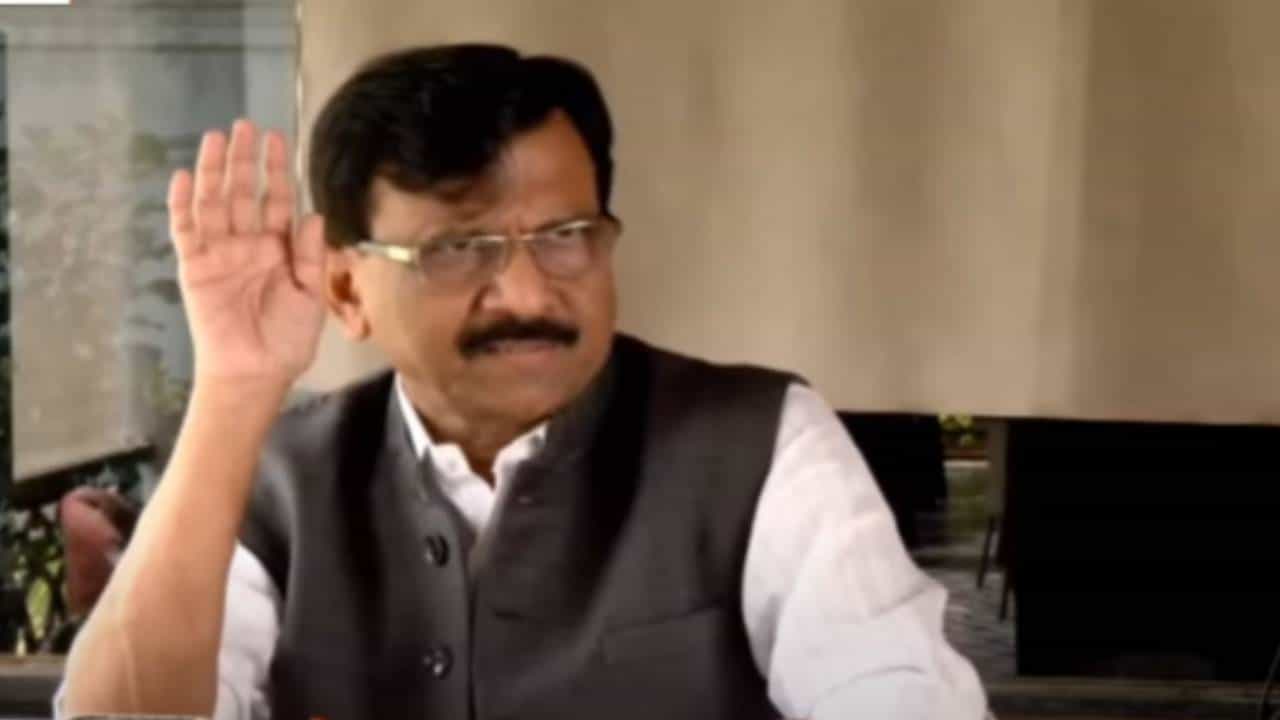 Sanjay Raut :  ...म्हणून सरकारची माघार; मेळावा एकत्र होणार, मी राज ठाकरेंशी बोललो, राऊतांचा दावा काय?