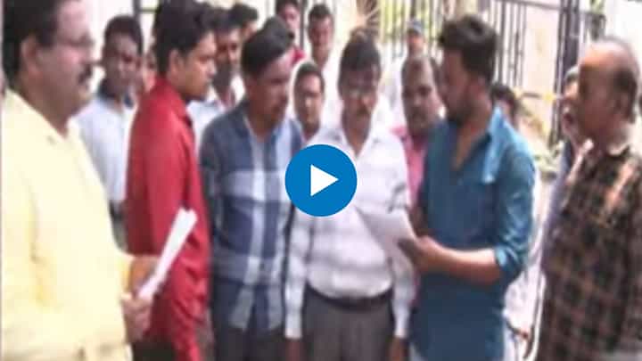 Sambhajinagar News : पगार होत नसल्याने विट्स हॉटेलचे कर्मचारी आक्रमक Sambhajinagar News : पगार होत नसल्याने विट्स हॉटेलचे कर्मचारी आक्रमक