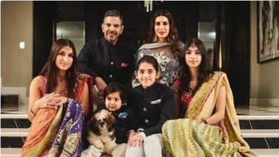 करिश्मा कपूरच्या सवतीची लेक, किन्नर समाजासाठी करते असं काम, जगातील मोठ्या मुद्द्यांवर ठेवते लक्ष