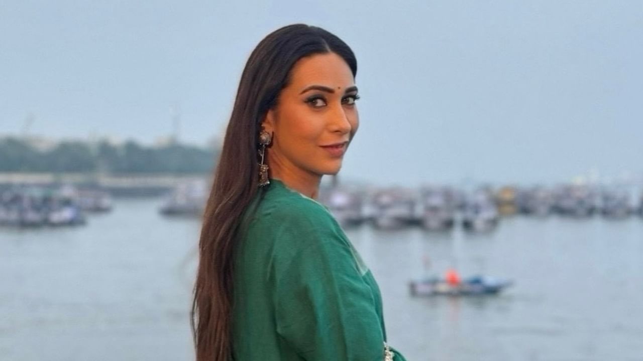 घटस्फोटानंतर मुलांचा ताबा हा करिश्माकडे असला तरी संजय कपूर वर्षातून दोन महिने मुलांसोबत वेळ घालवायचे. 