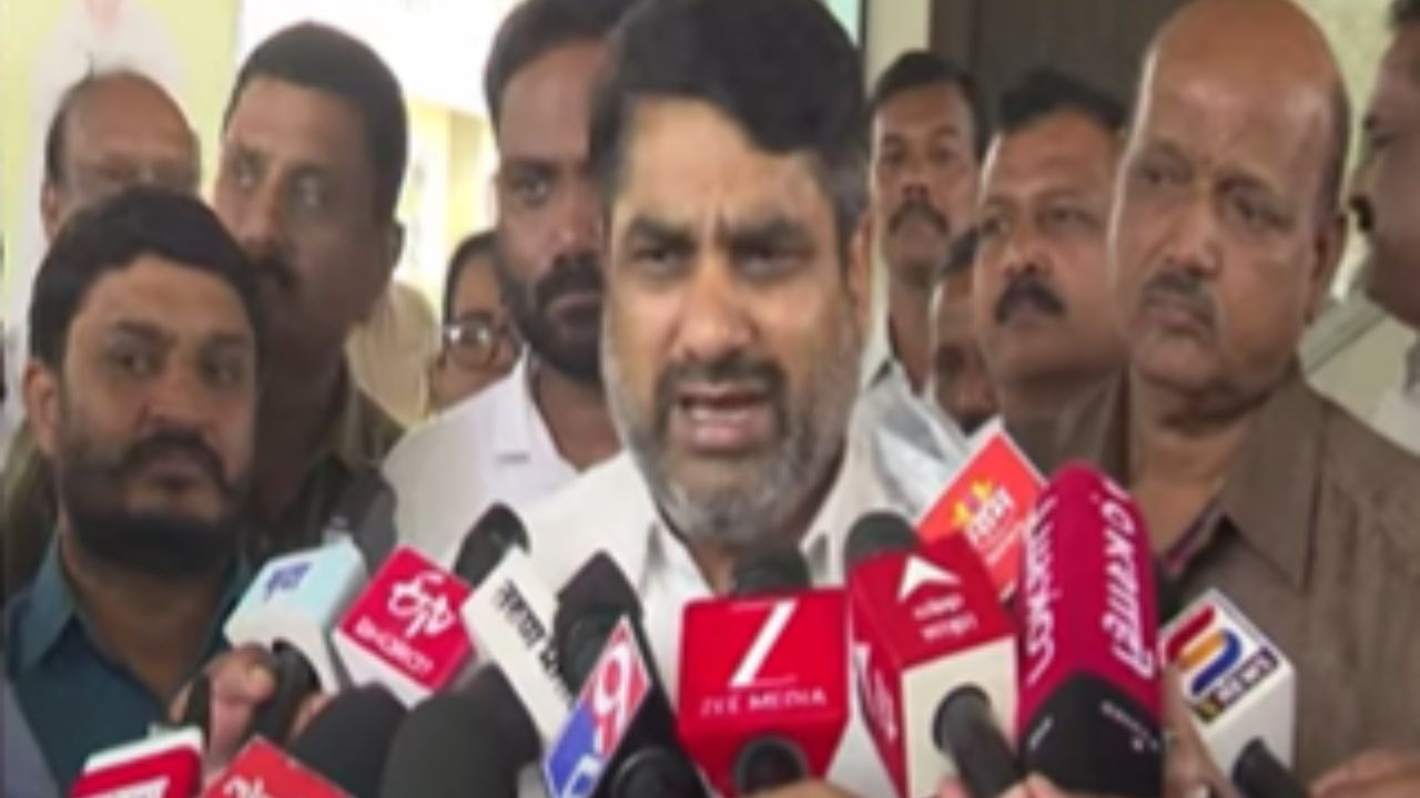 Shaktpeeth Expressway : शक्तीपीठ महामार्गाविरोधातील लढा आणखी तीव्र; 1 जुलैला शेतकरी रस्त्यावर उतरणार Shaktpeeth Expressway : शक्तीपीठ महामार्गाविरोधातील लढा आणखी तीव्र; 1 जुलैला शेतकरी रस्त्यावर उतरणार