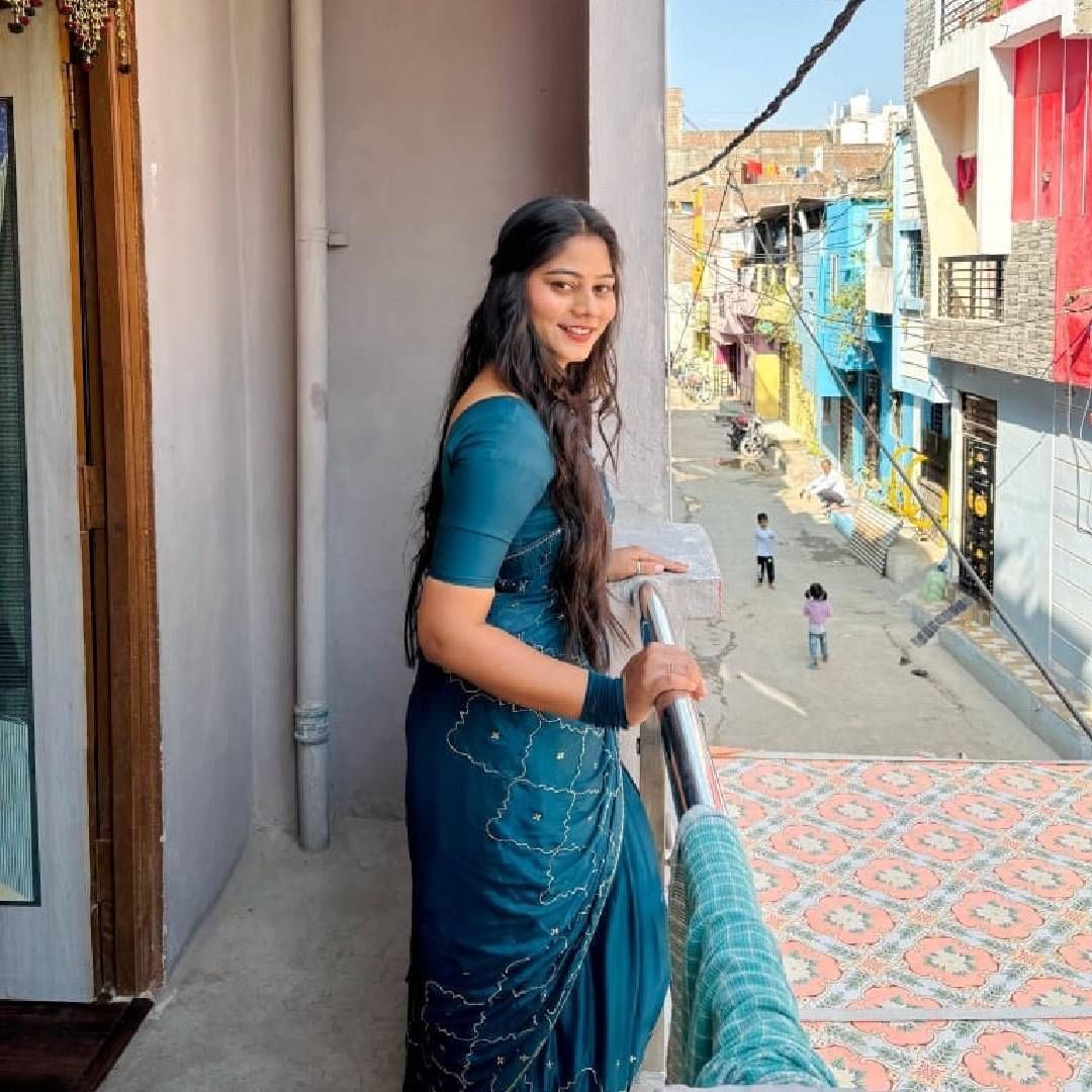 इंदूरचा व्यावसायिक राजा रघुवंशी याची 23 मे रोजी मेघालयमधील सोहरा इथं हत्या करण्यात आली होती. पत्नी सोनमसोबत तो हनिमूनला गेला होता. त्यानंतर 2 जून रोजी एका खोल दरीत त्याला मृतदेह आढळला होता. त्यानंतर सोनम बेपत्ता होती. 
