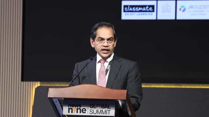 मोठ्या संख्येने भारतीयांनी UAE ला आपलं घर बनवलं, न्यूज9 ग्लोबल समीटमध्ये बोलले भारतीय राजदूत संजय सुधीर