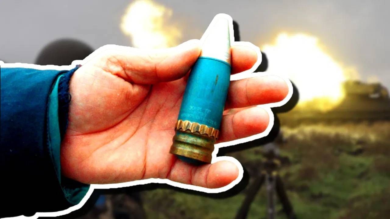 मानवाने विज्ञान आणि तंत्रज्ञानाच्या जोरावर मोठी प्रगती केली आहे. त्याने आतार्यंत शस्त्रं, अस्त्रं तयार केली. आता हेच शस्त्र माणव तसेच प्राणीजगतासाठी धोका ठरत आहे. जगात अणुबॉम्ब तयार करण्यासाठी युरेनियम या मूलद्रव्याचा वापर केला जातो. याच यूरेनियमच्या जोरावर आज अमेरिका, रशिया, भारत तसेच पाकिस्तानसारख्या देशाकडे अणुबॉम्ब आहेत.