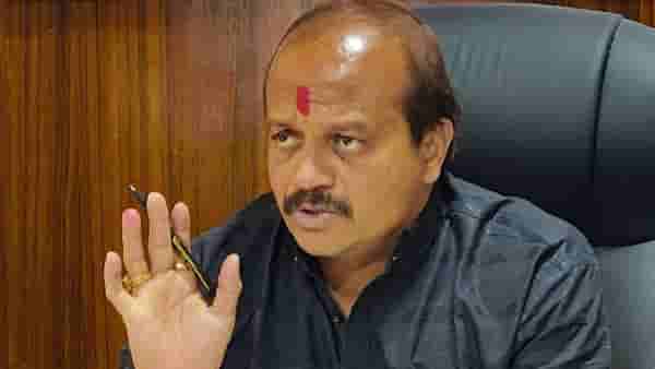 Vasant More : … मराठी माणूस येऊ शकत नाही, वसंत मोरे नेमकं काय म्हणाले? ठाकरे बंधूंच्या मोर्चाची वेळ बदलली?
