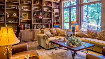 Vastu Tips: हे सोपे उपाय करा, घरात नांदेल सुख, शांती अन् समृद्धी