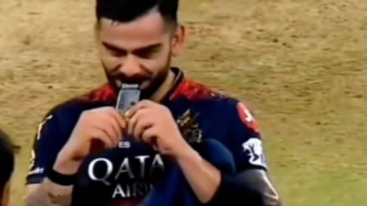 विराट कोहली जे चॉकलेट खातो ते जेली स्वरूपात असते. त्याला याचा खूप फायदा होतो. कोहली जे चॉकलेट खातो, ती कंपनी लंडनची आहे.