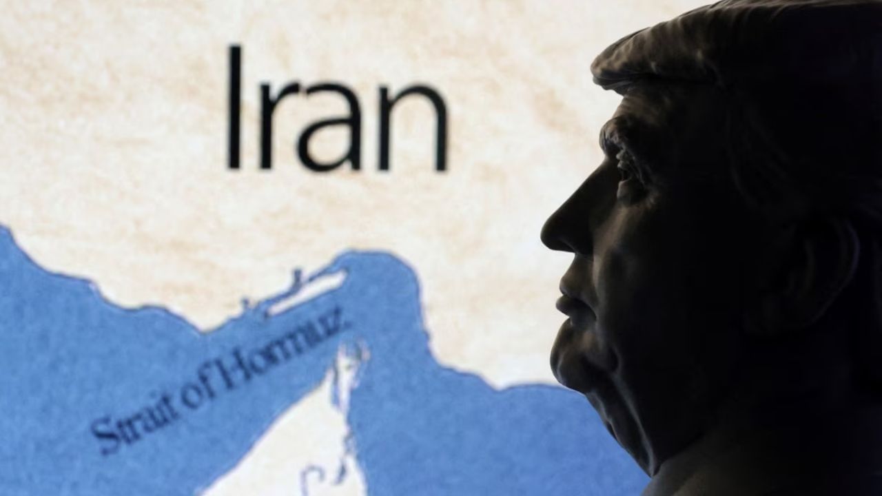 काय अमेरिकेत होणार दहशतवादी हल्ले? इराणने डोनाल्ड ट्रम्प यांना दिला होता स्लीपर सेल सक्रीय करण्याचा इशारा काय अमेरिकेत होणार दहशतवादी हल्ले? इराणने डोनाल्ड ट्रम्प यांना दिला होता स्लीपर सेल सक्रीय करण्याचा इशारा