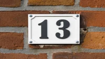 13 नंबर खरंच अशुभ असतो का? अनेक इमारतींमध्ये का नसतो हा मजला, जाणून घ्या रहस्य