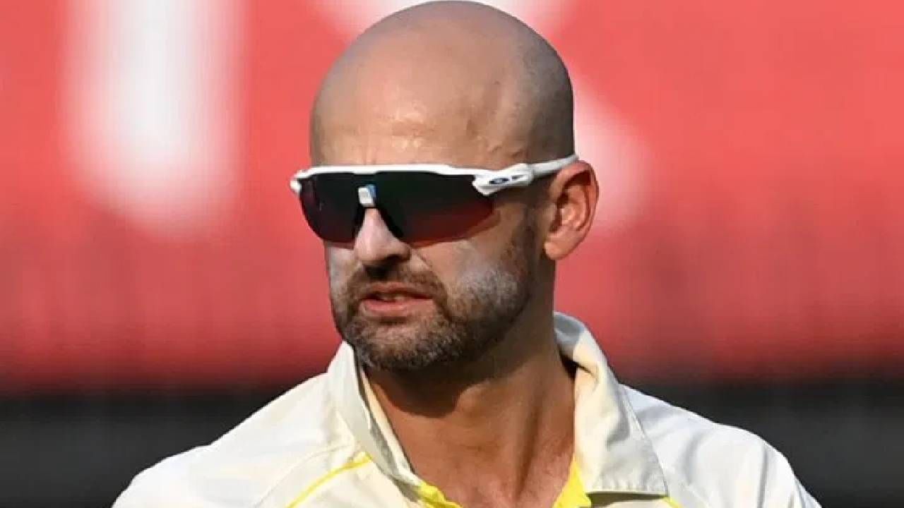 शेन वॉर्नने ऑस्ट्रेलियासाठी कसोटी क्रिकेटमध्ये 708 विकेट घेतल्या आहेत. त्यानंतर नाथन लियोन हा दुसऱ्या क्रमांकावर आहे. त्याने 5000हून अधिक षटके टाकली आणि एकही नो बॉल टाकला नाही. (Photo-AFP)