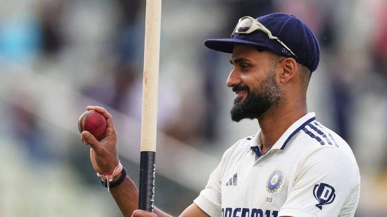 Akash Deep : 'तिला कॅन्सर आहे, सतत डोळ्यासमोर चेहरा यायचा...' आकाश दीपने सर्वांपासून दु:ख लपवलं, मग एजबेस्टमध्ये रचला इतिहास Akash Deep : 'तिला कॅन्सर आहे, सतत डोळ्यासमोर चेहरा यायचा...' आकाश दीपने सर्वांपासून दु:ख लपवलं, मग एजबेस्टमध्ये रचला इतिहास