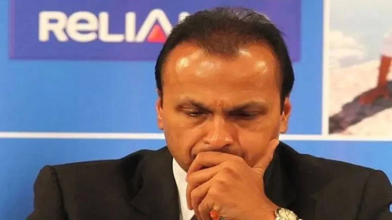 ED Raid Anil Ambani : प्रसिद्ध उद्योगपती अनिल अंबानी यांना ED चा मोठा दणका, एकाचवेळी कुठे आणि किती छापे? ED Raid Anil Ambani : प्रसिद्ध उद्योगपती अनिल अंबानी यांना ED चा मोठा दणका, एकाचवेळी कुठे आणि किती छापे?