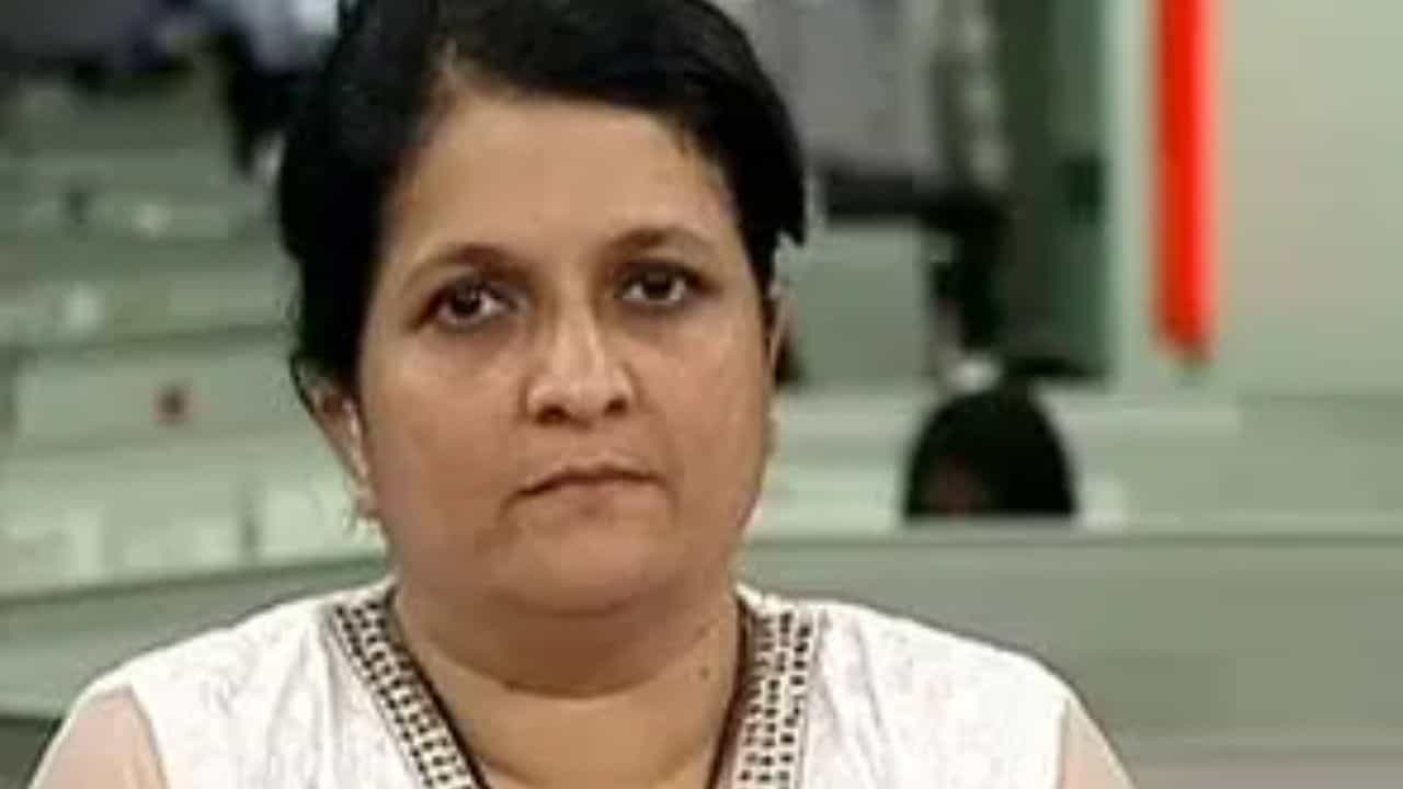 Anjali Damania : पवार अंबानी-आदानींपेक्षा कमी नाही; अंजली दमानियांचा टोला Anjali Damania : पवार अंबानी-आदानींपेक्षा कमी नाही; अंजली दमानियांचा टोला