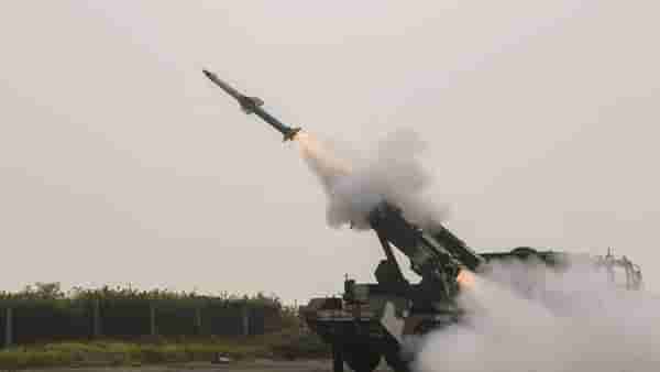 Missile Attack On Israel : इस्रायलवर मोठा मिसाइल हल्ला, अमेरिका सुद्धा बिथरली, काळजीपोटी घेतला असा निर्णय
