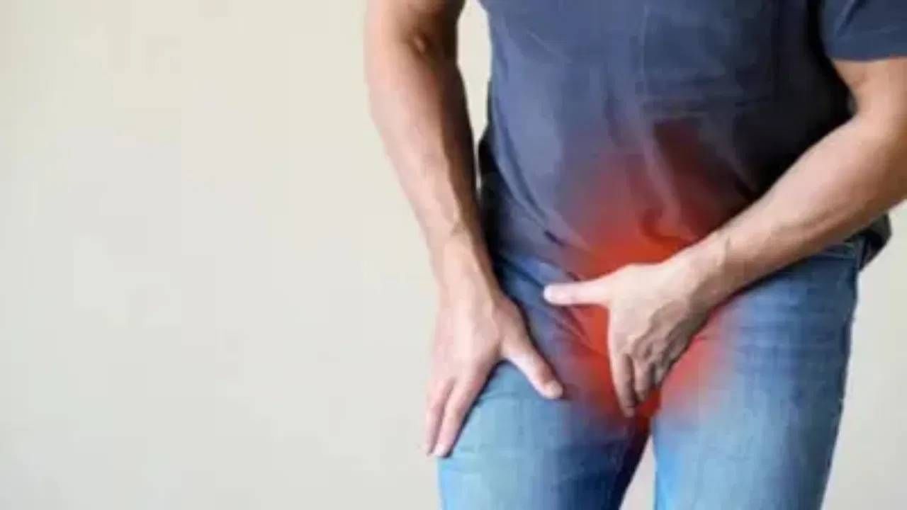 सहातास एकत्र घालवले, मग अचानक बॉयफ्रेंडच्या प्रायवेट पार्टवर ब्लेडने हल्ला, नेमकं दोघांमध्ये काय झालं?