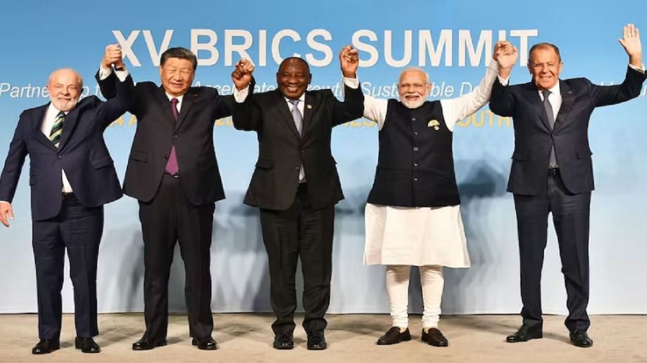 BRICSमध्ये नवा विस्तार! जाणून घ्या कोणते देश झालेत नवे सदस्य BRICSमध्ये नवा विस्तार! जाणून घ्या कोणते देश झालेत नवे सदस्य