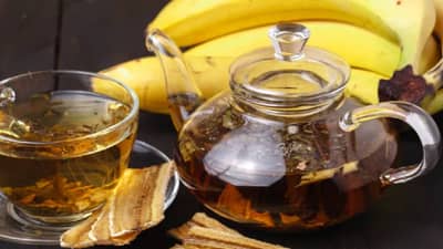 केळीच्या सालीचा चहा प्यायलाय का? 5 मिनिटांत तयार, शरीराला मिळतील अगणित फायदे