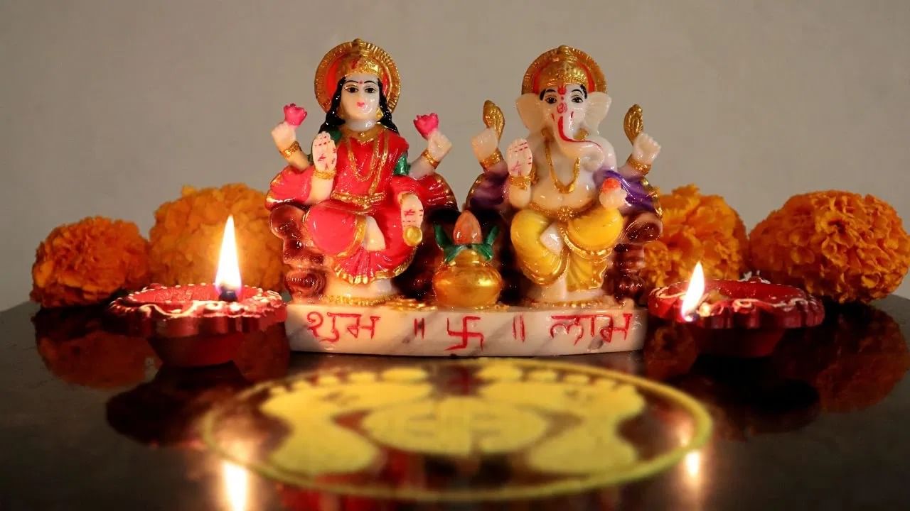  (टीप: टीव्ही 9 कोणत्याही प्रकारे अंधश्रद्धेला प्रोत्साहन देत नाही. हा लेख केवळ धार्मिक श्रद्धा आणि रीतिरिवाजांच्या आधारे सादर केला आहे.)